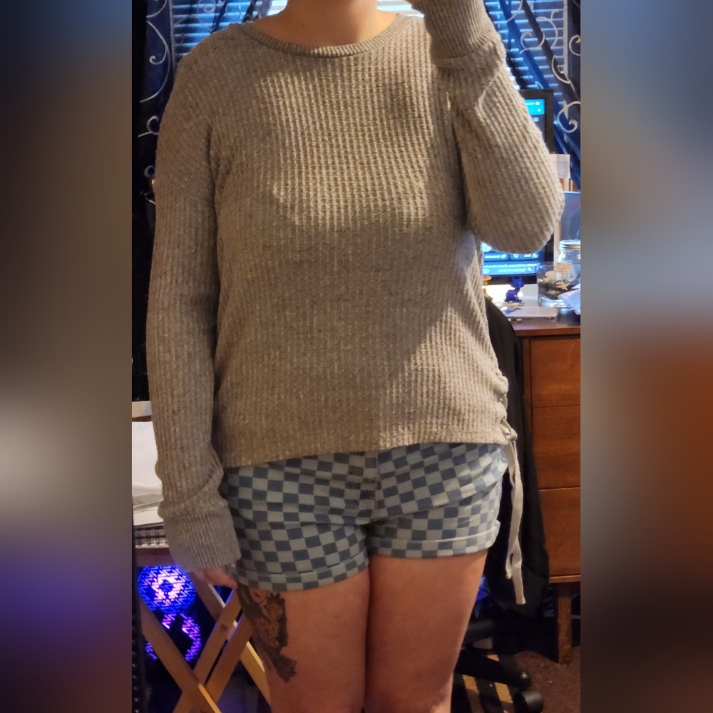 Long sleeve, gray sweater